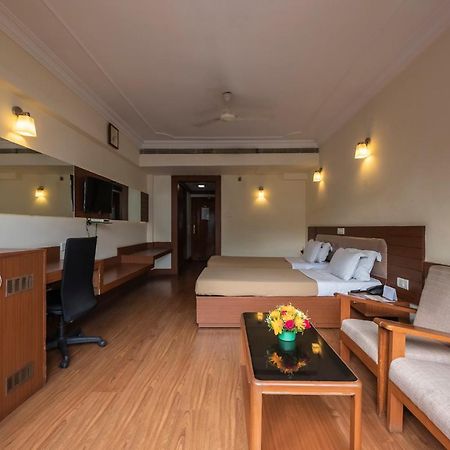 Hotel Ballal Residency Bangalore Eksteriør billede